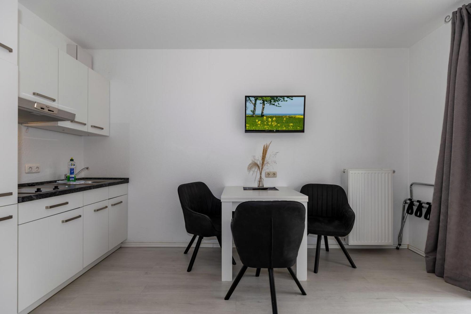 Hotel Zur Traube คูล็องสบอร์น ภายนอก รูปภาพ