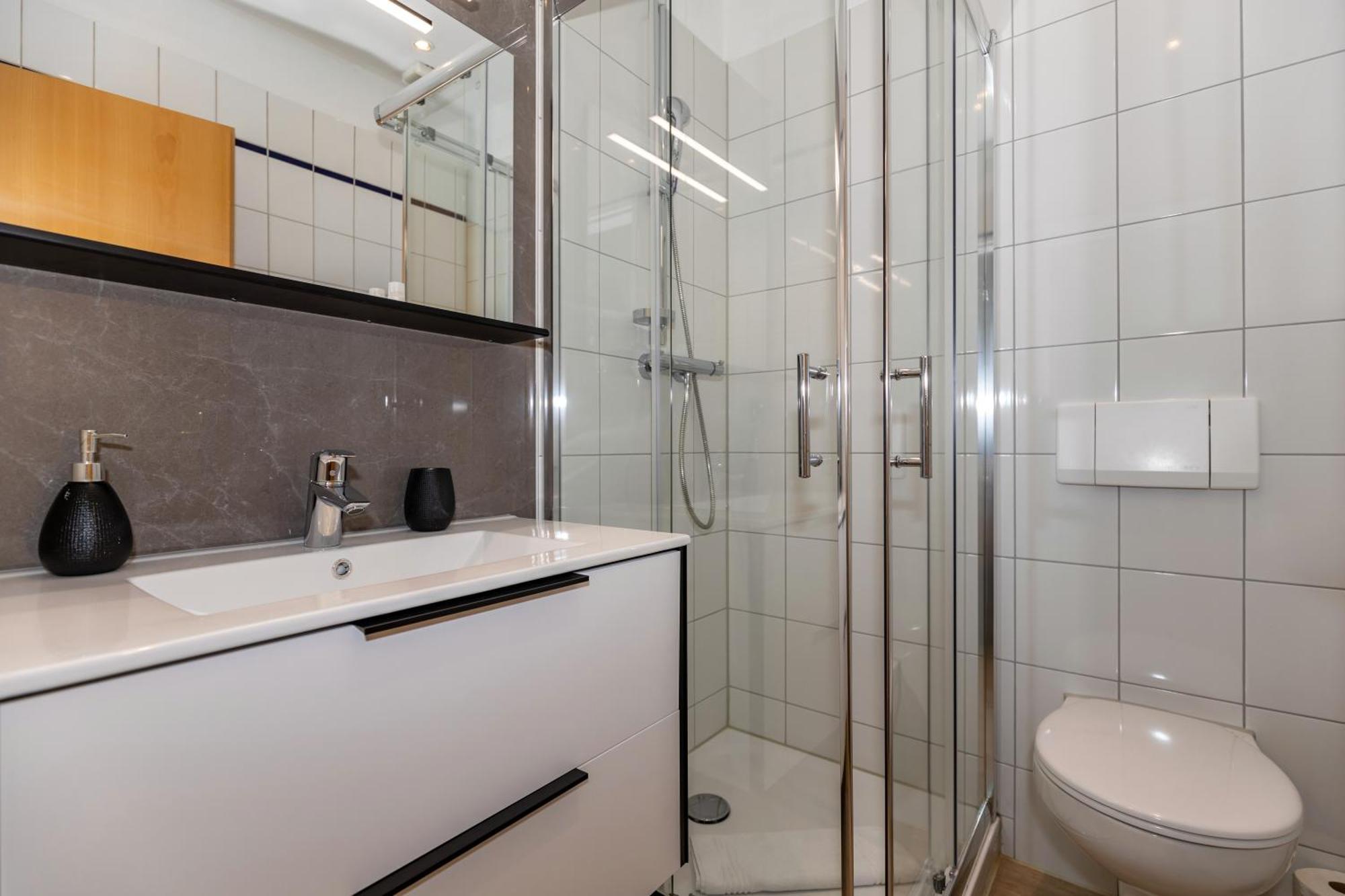 Hotel Zur Traube คูล็องสบอร์น ภายนอก รูปภาพ