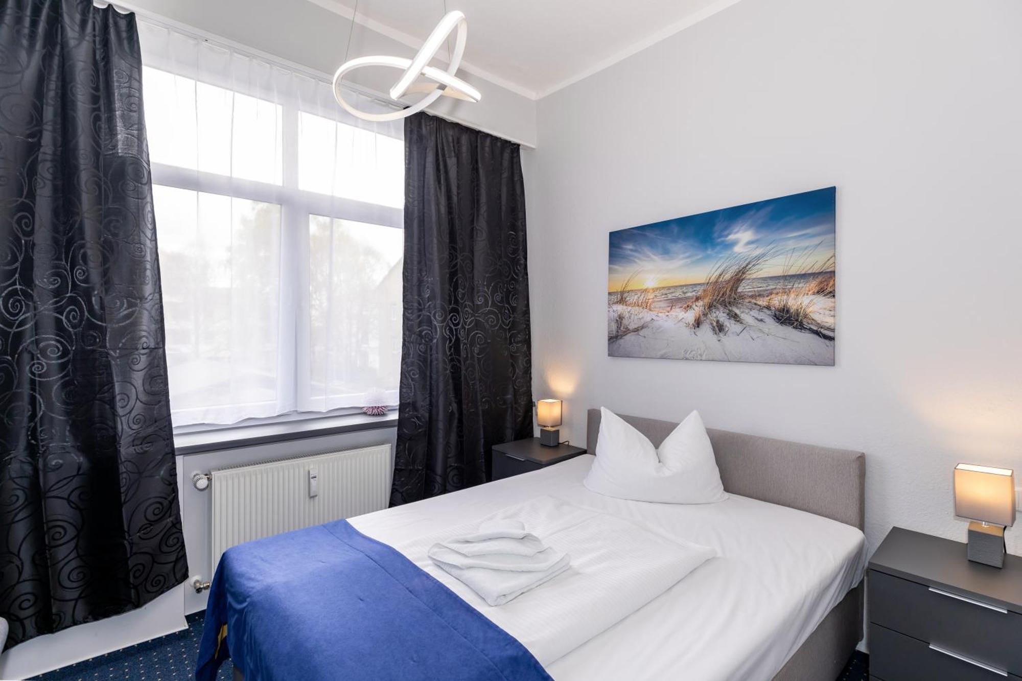 Hotel Zur Traube คูล็องสบอร์น ภายนอก รูปภาพ